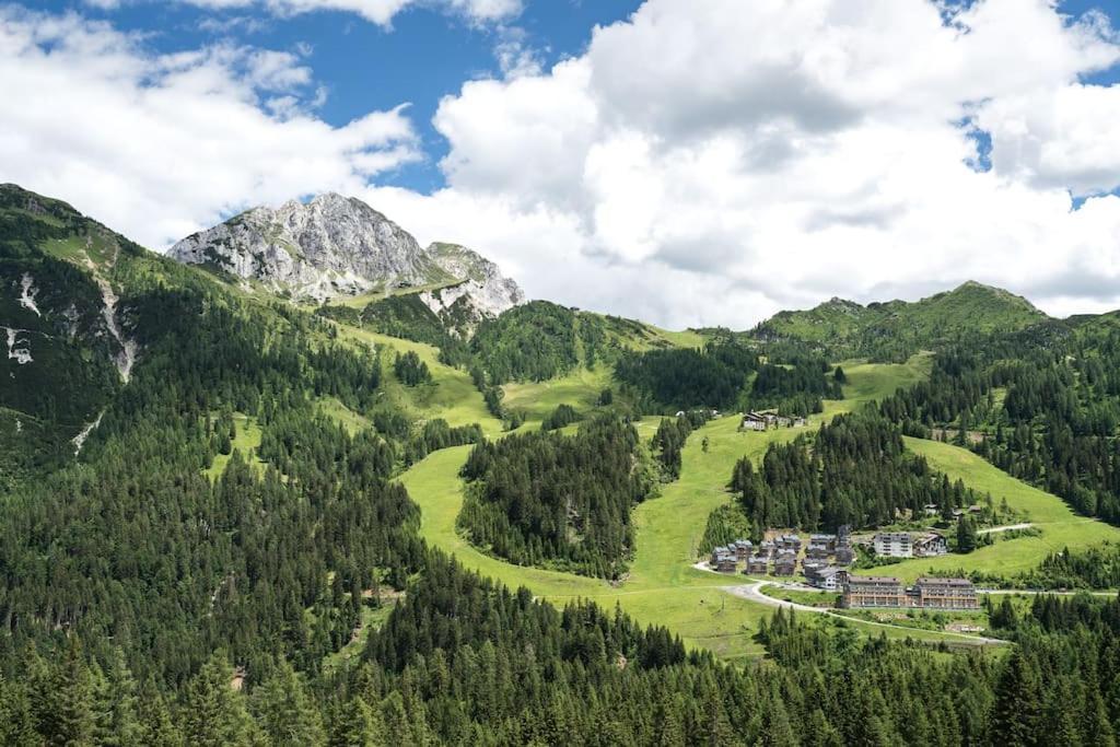 Gemuetliche Huette In Den Bergen Βίλα Sonnenalpe Nassfeld Εξωτερικό φωτογραφία