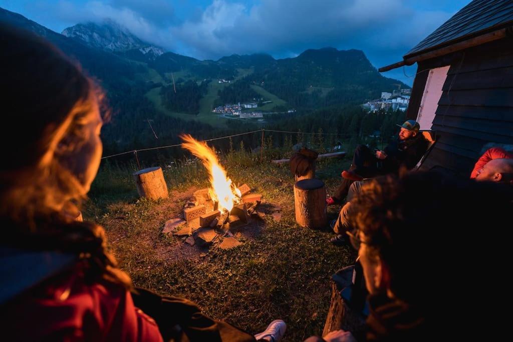 Gemuetliche Huette In Den Bergen Βίλα Sonnenalpe Nassfeld Εξωτερικό φωτογραφία